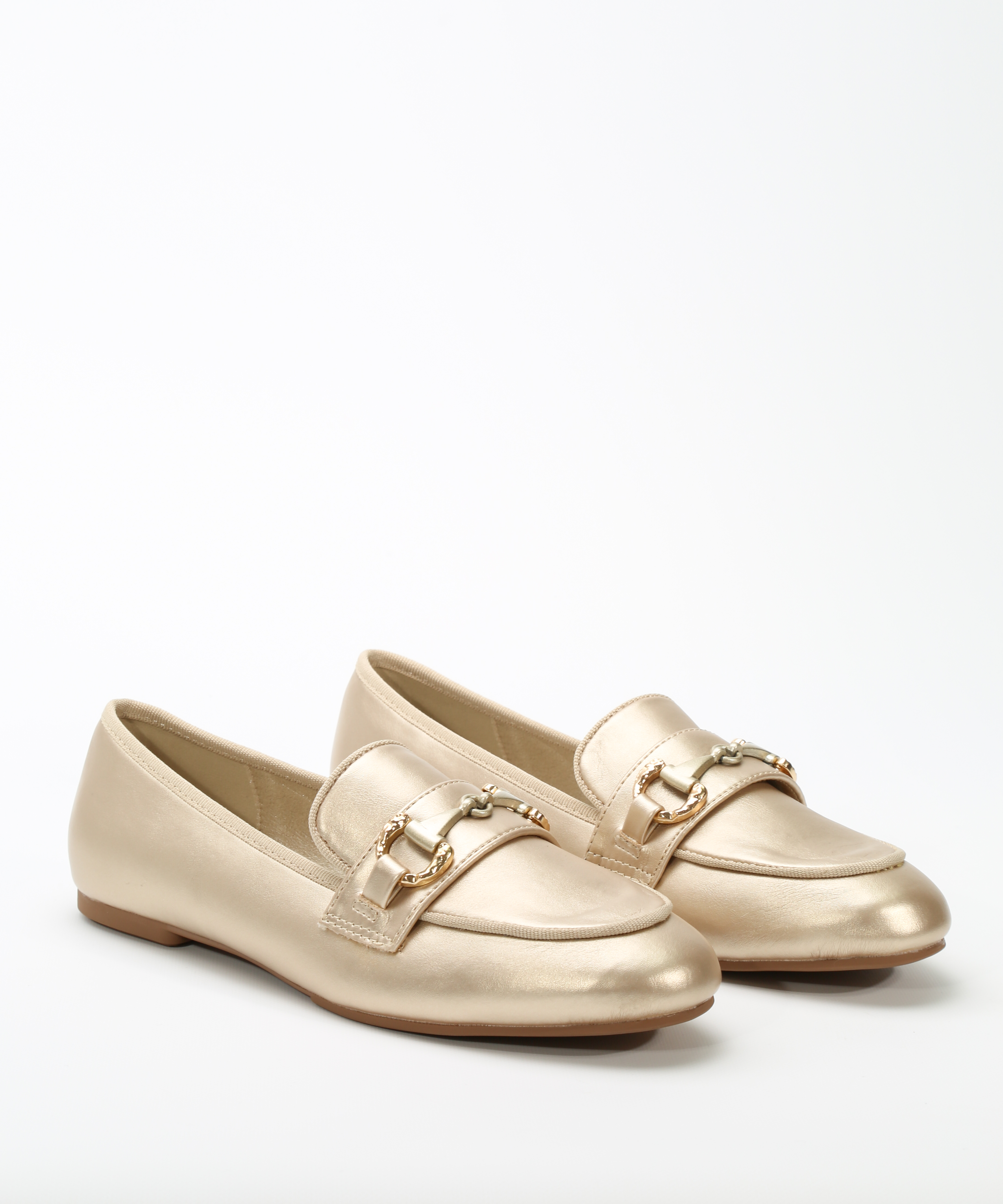 Mocassins com fivela image number null